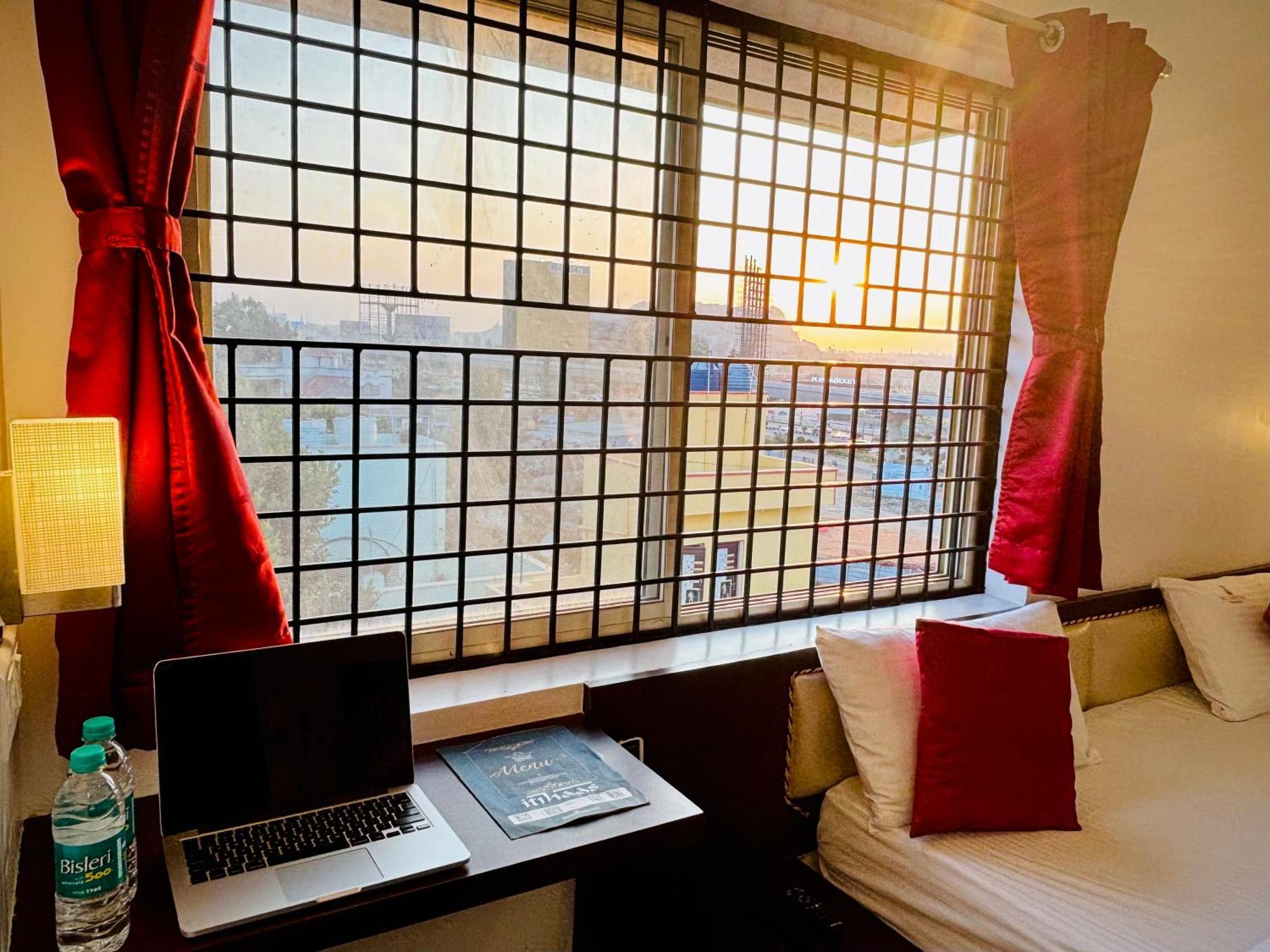 Sai Shreyas Residency, Best Hotel Near Bangalore Airport Dod Jala Exteriör bild